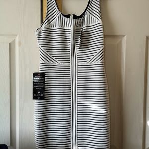 Size M - Bebe dress NWT